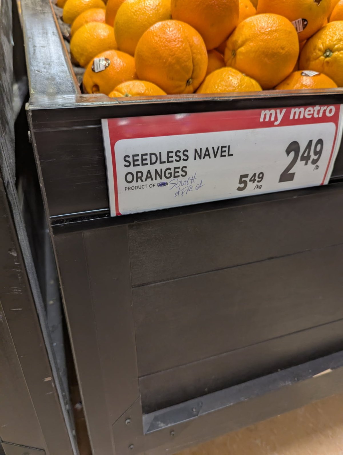 Metro oranges