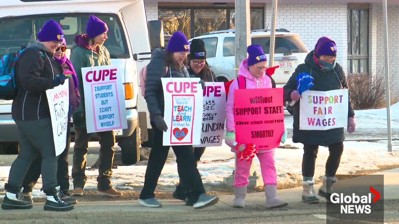 Хиляди служители за поддръжка на образованието около Алберта са готови