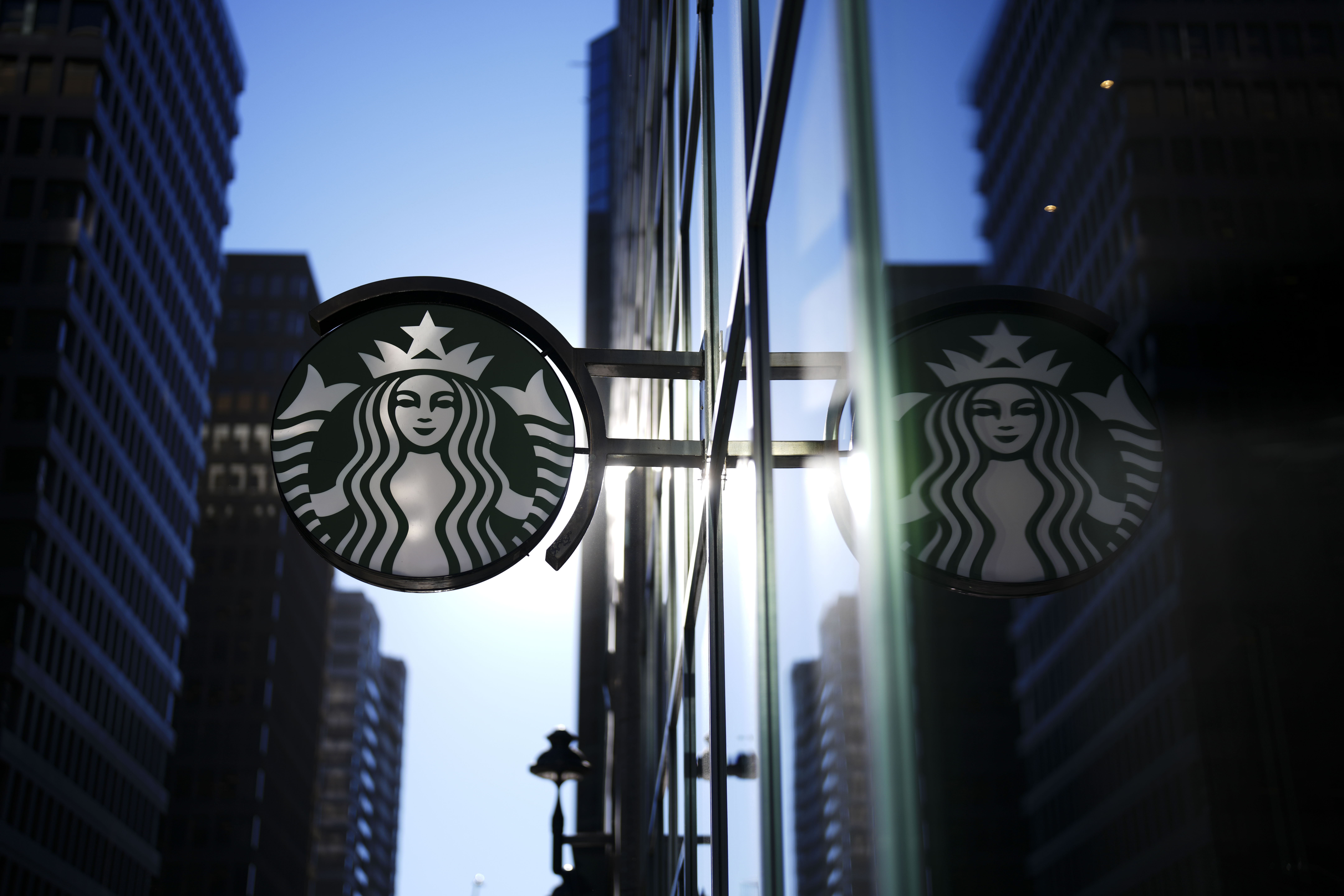 Starbucks closures in B.C. shock staff and customers