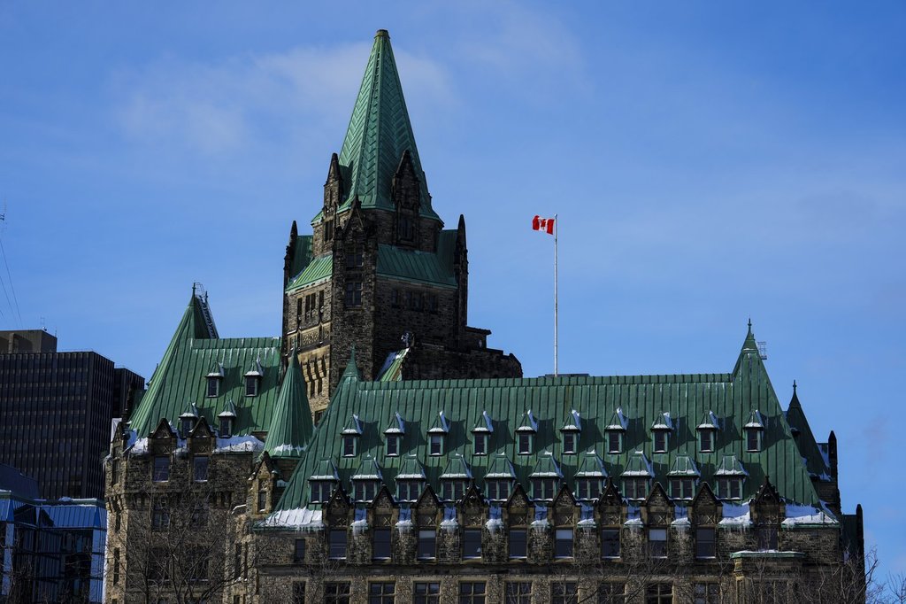 С федералните избори само на един месец сезонът на кампанията