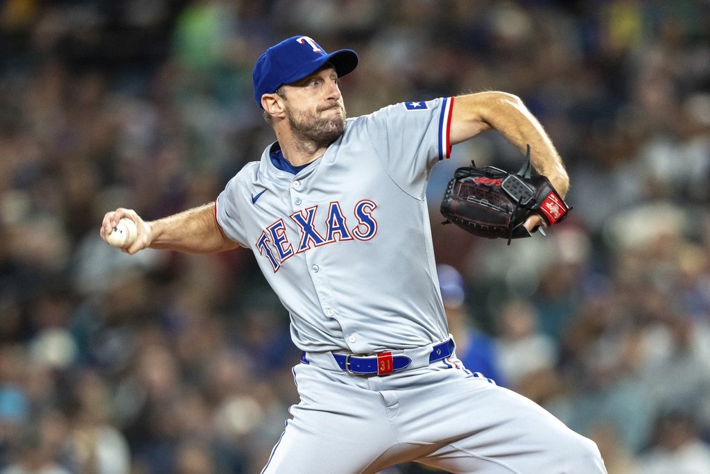 Max Scherzer welcomes chance to win with Jays