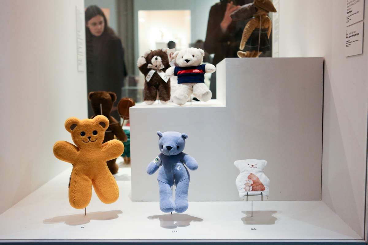 The museum describes the exhibition as the descent of the “the undisputed king of toys,” the teddy bear, on to the Louvre to tell his historic story.