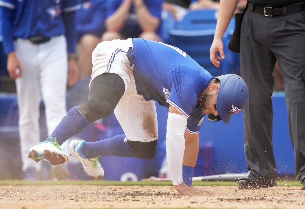 Bichette has three hits, Blue Jays beat Red Sox