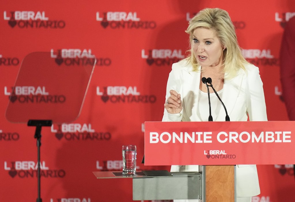 Ontario Liberal Party executive council votes to support Crombie as leader