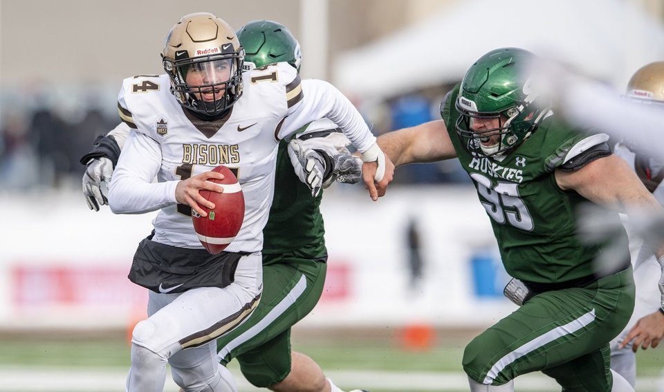 За пореден път Джаксън Тачински ще изтегли двойно задължение Звездата