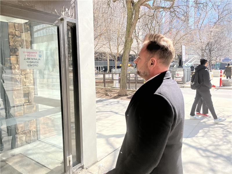 бивш водопад на полицията в Торонто свидетелства във вторник че