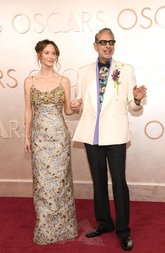(L-R) Emilie Livingston and Jeff Goldblum attend the 97th Annual Oscars at Dolby Theatre on March 02, 2025 in Hollywood, California.