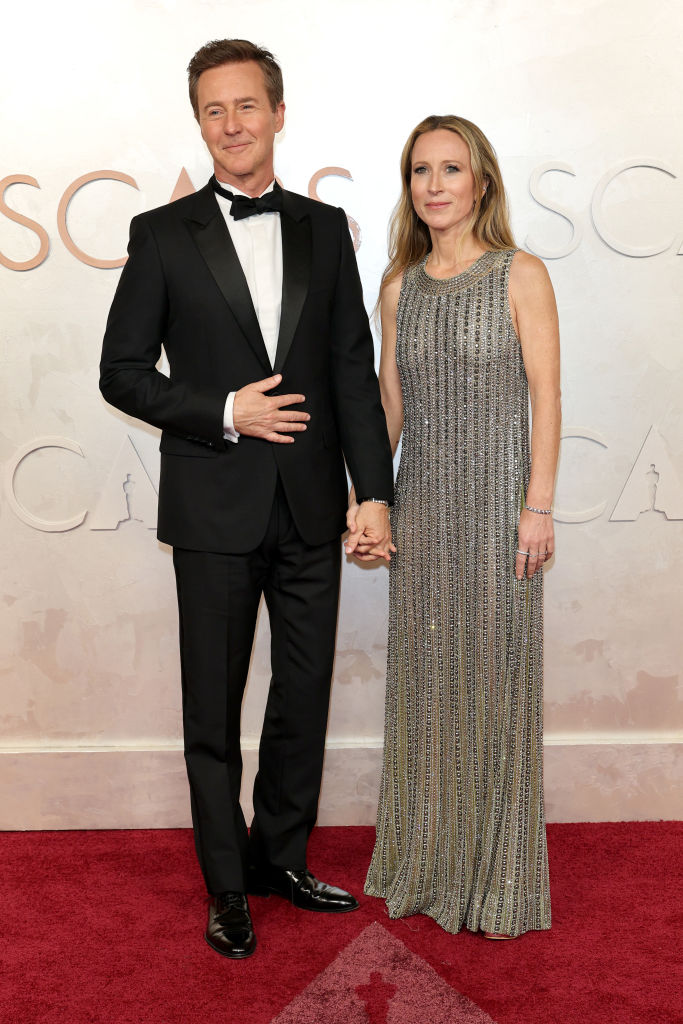 (L-R) Edward Norton and Shauna Robertson attend the 97th Annual Oscars at Dolby Theatre on March 02, 2025 in Hollywood, California.