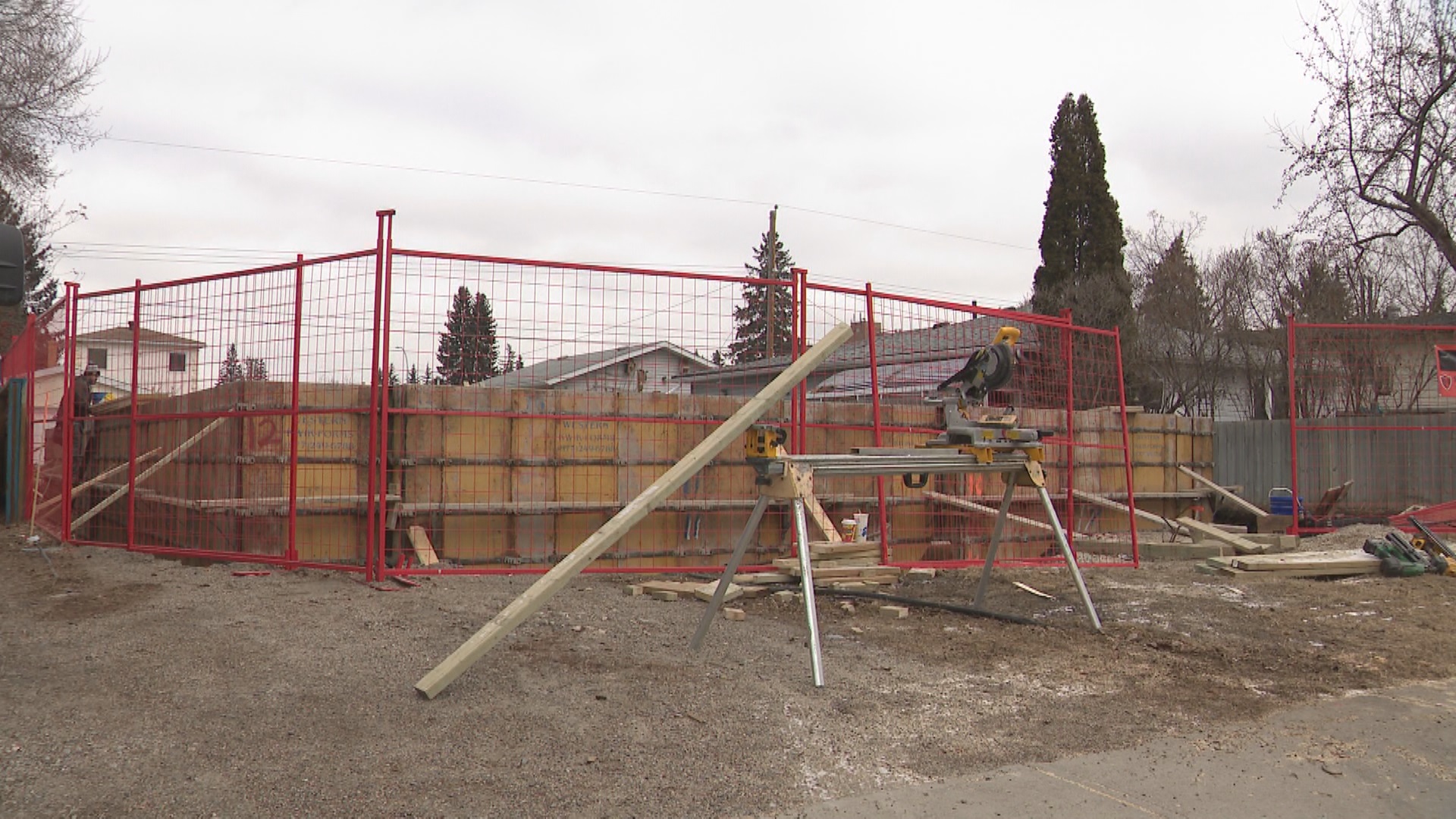 Решаването на жилищната криза в Канада беше стълб на времето