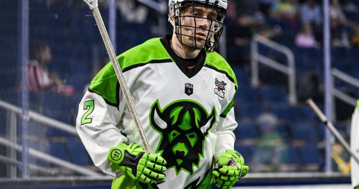 Живеейки със съотборник Джейк Будро през този сезон в Саскатун