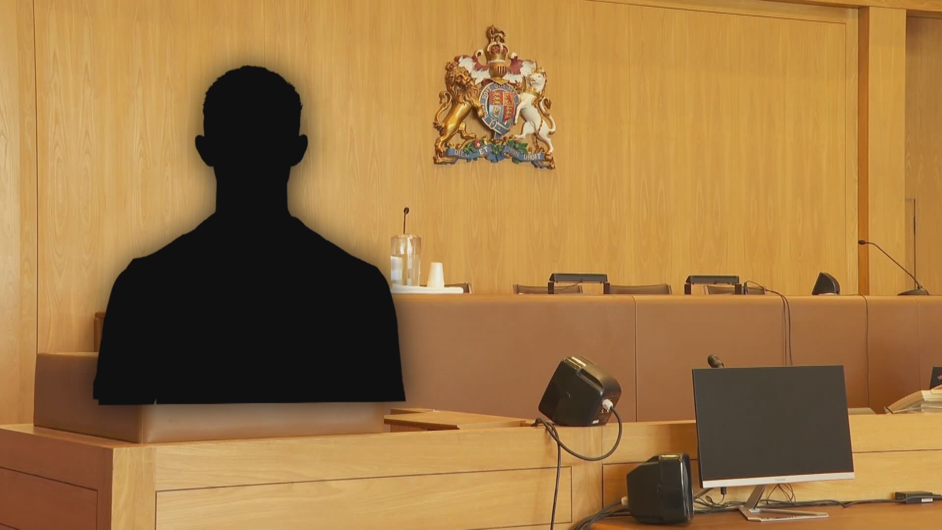 достоверността на свидетел на звездна корона се превърна в фокус