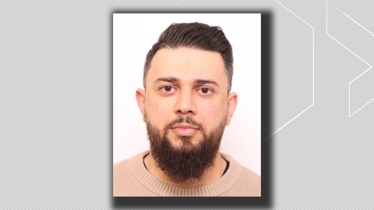 Човек който преди това е работил за полицейската служба в