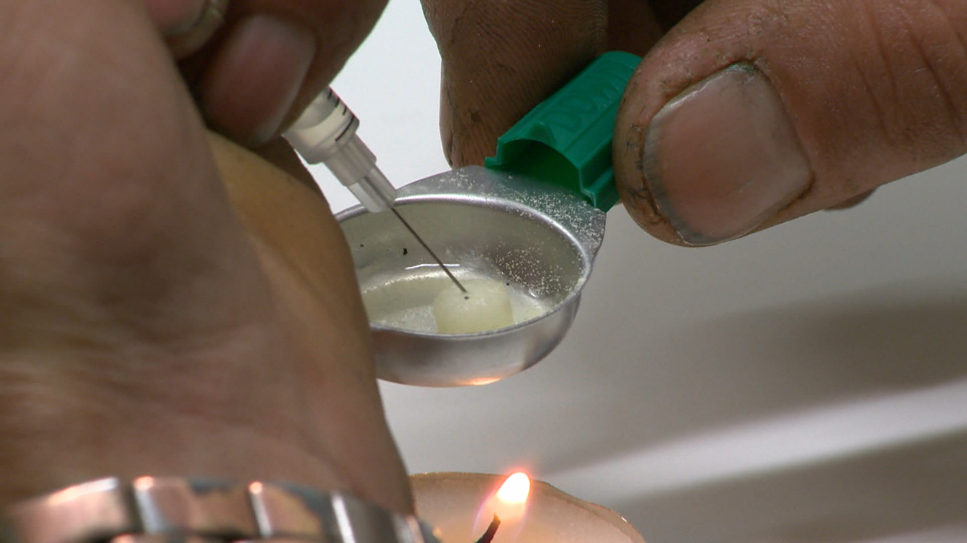 кметът на Калгари Джооти Гондек казва че правителството на Алберта