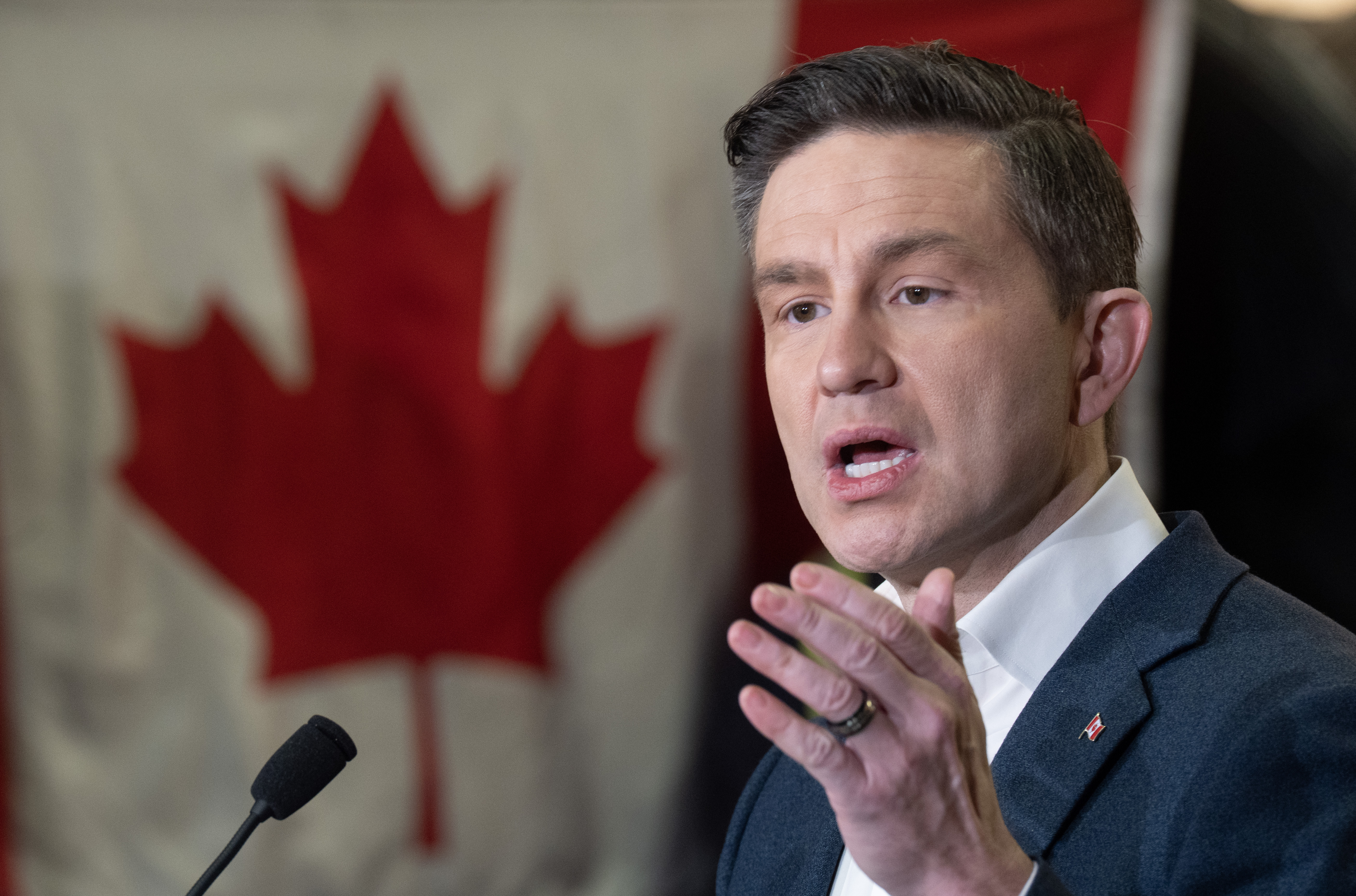 лидерът на консервативната партия Пиер Полиевър заяви че президентът на