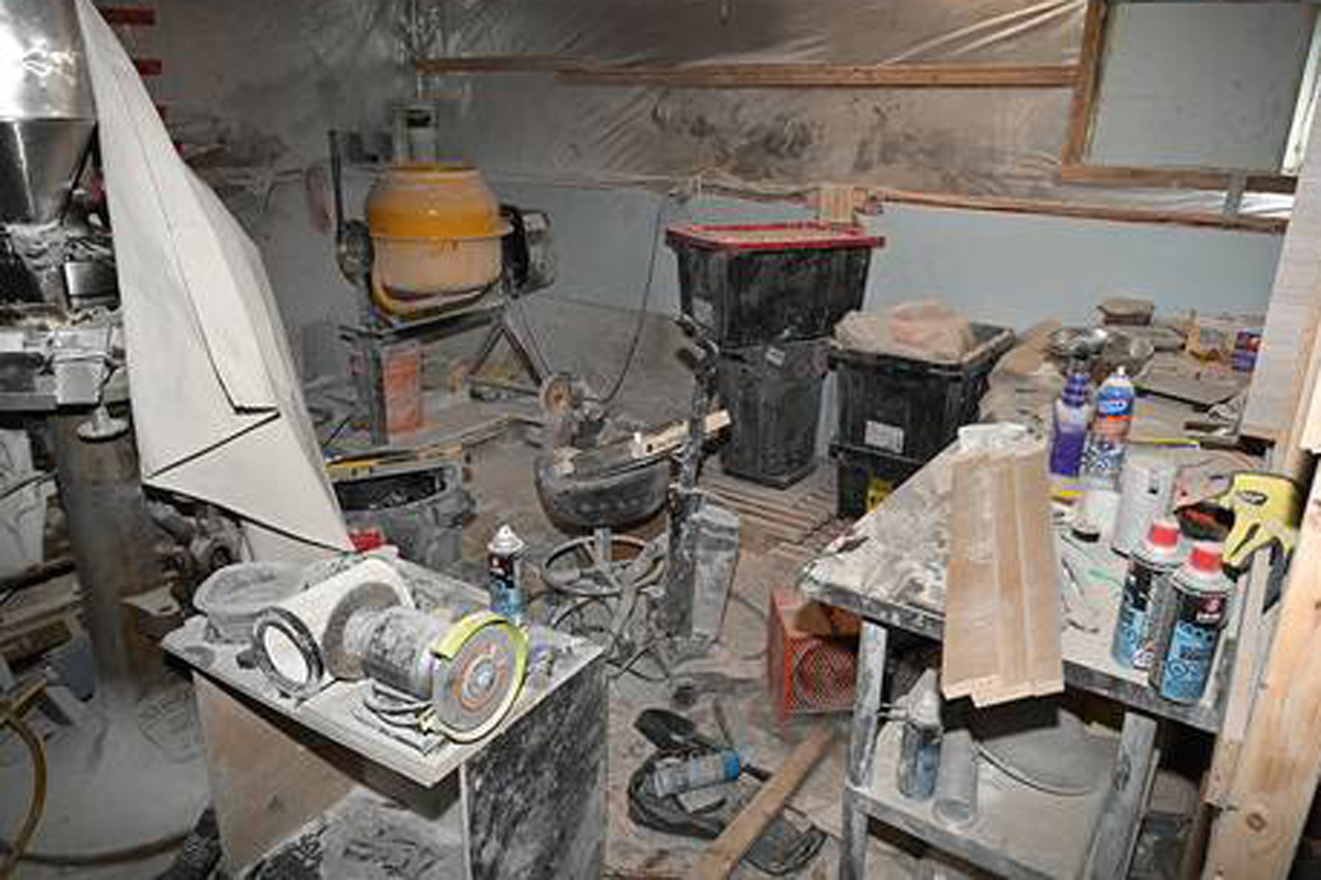 RCMP в Квебек казват че наскоро нападнаха две неаномични лаборатории