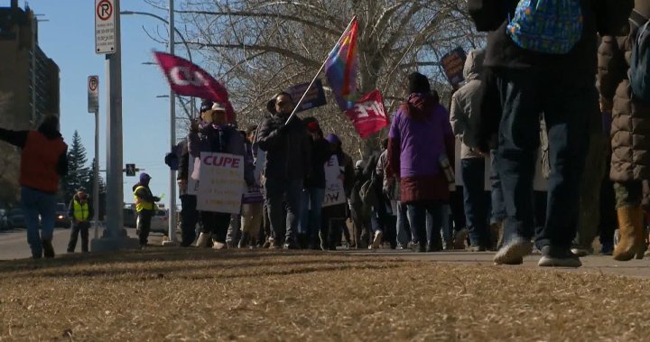Канадският съюз на публичните служители заяви че е постигнал ориентировъчни