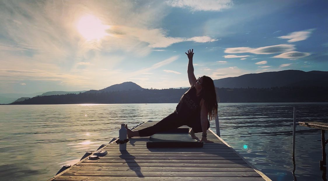 “Escape to Paradise: A Luxurious Day Retreat on Okanagan Lake” - image