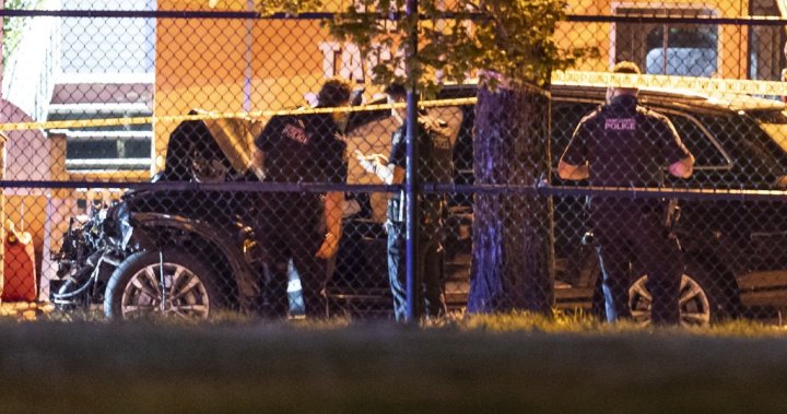 Докато канадците се борят да се примирят със смъртта на