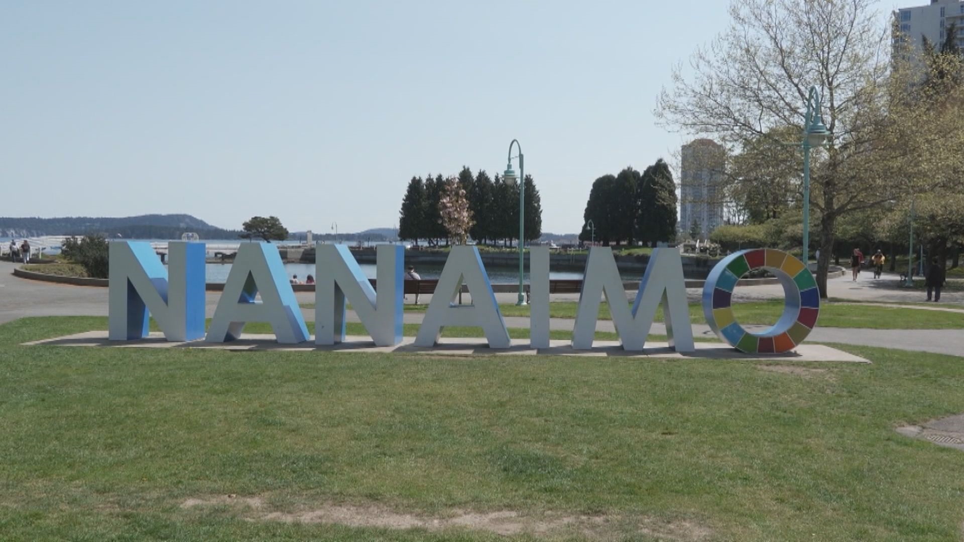 Когато жител на Нанаймо Тод Мафин покани американците да дойдат