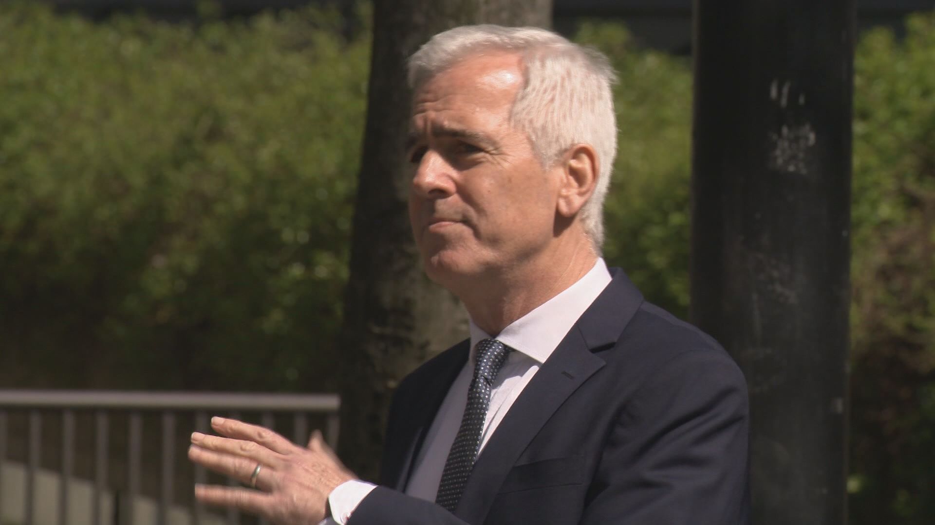 пенсиониран служител на RCMP който е обвинен в чуждестранна намеса