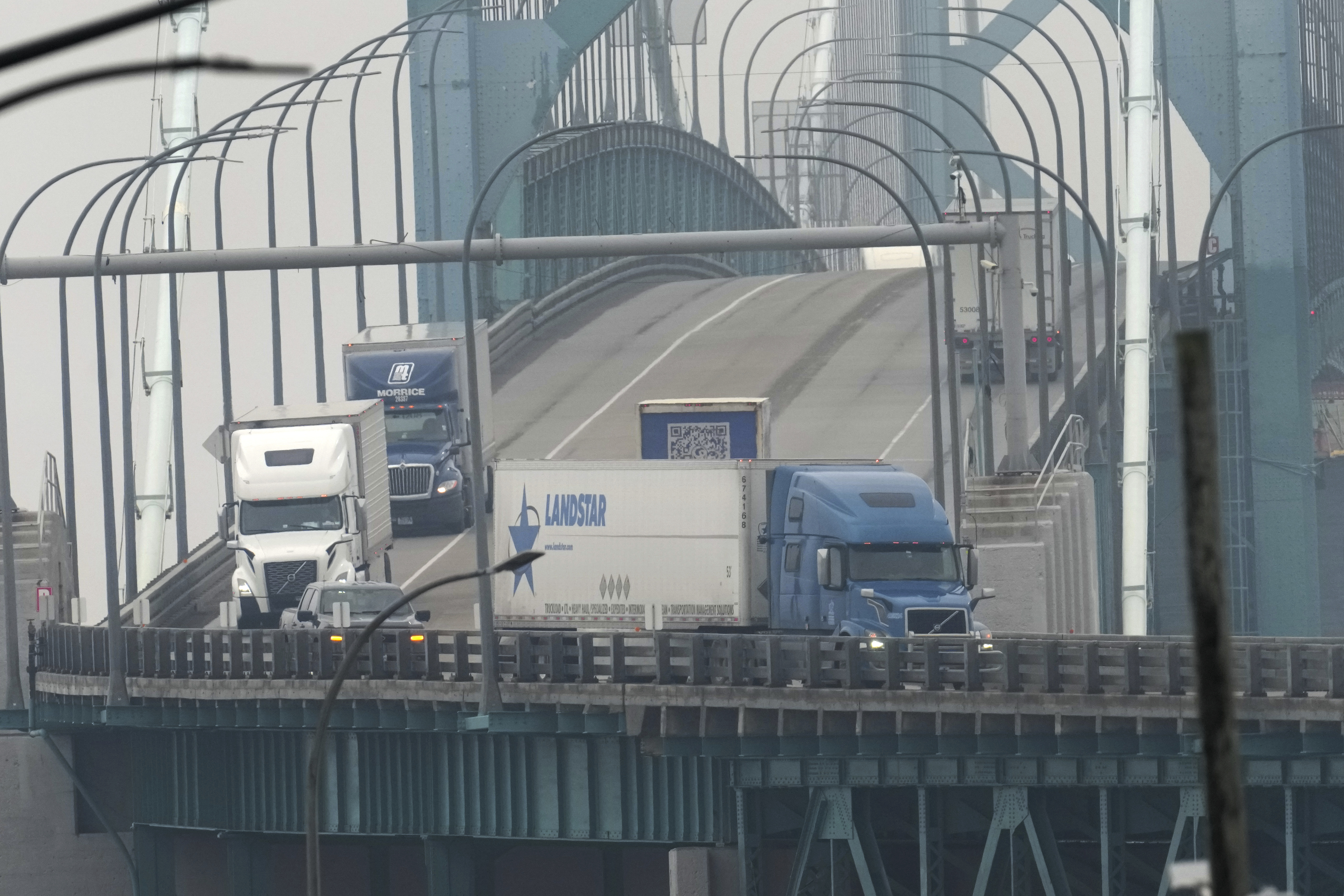 Онтарио може да влезе в скромна рецесия според финансовия пазач