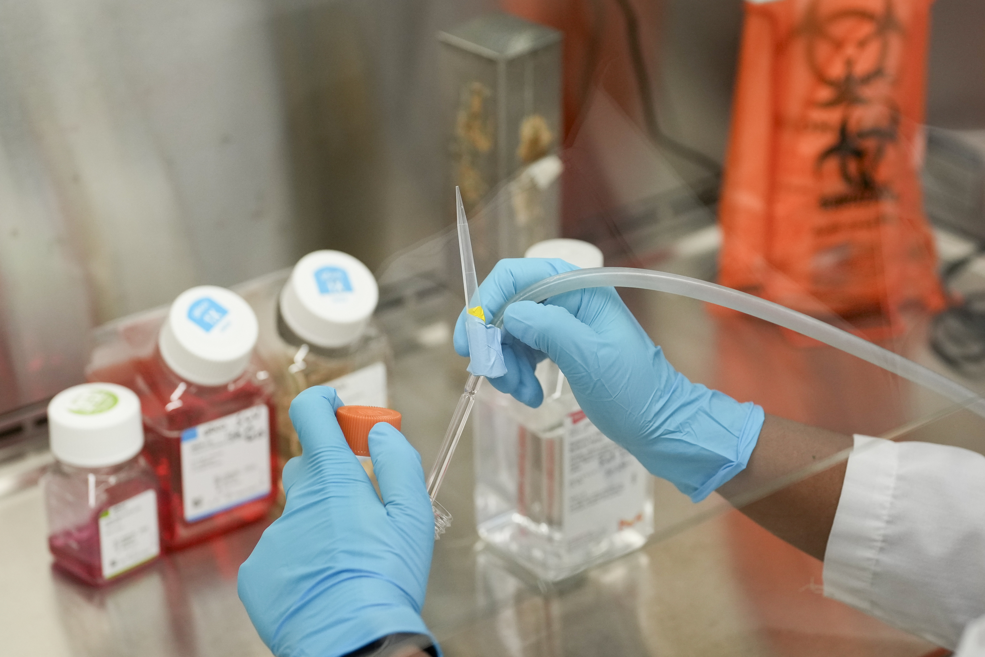 Правителството на Ford разкри три четвърти от милиард долара за