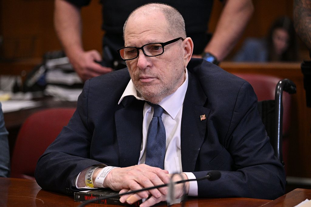 Забележка Следващата статия съдържа съдържание което някои може да намерят