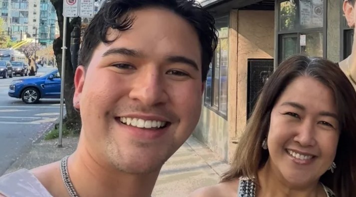 Vicky Bjarnason (right) was killed at the Lapu Lapu festival on April 26. Her son, Helgi, was injured. This photo was taken shortly before the tragic incident.