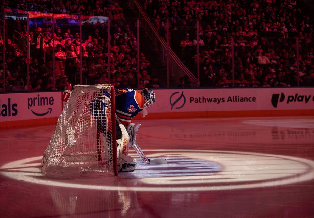 Edmonton Oilers goalie Calvin Pickard (30) prepares to take on the Los Angeles Kings during NHL action in Edmonton, Monday, April 14, 2025.