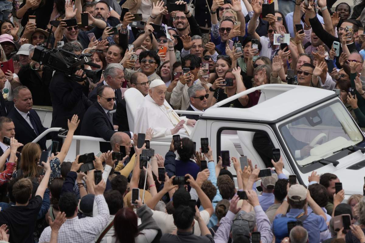Pope Francis tours St. Peter's Square in his popemobile after bestowing the Urbi et Orbi (Latin for to the city and to the world) blessing at the end of the Easter mass presided over by Cardinal Angelo Comastri in St. Peter's Square at the Vatican Sunday, April 20, 2025.