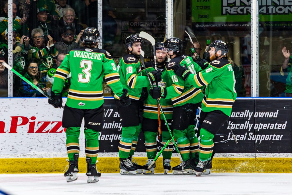 Подходящо е че принц Алберт Рейдърс спаси най добрата си игра