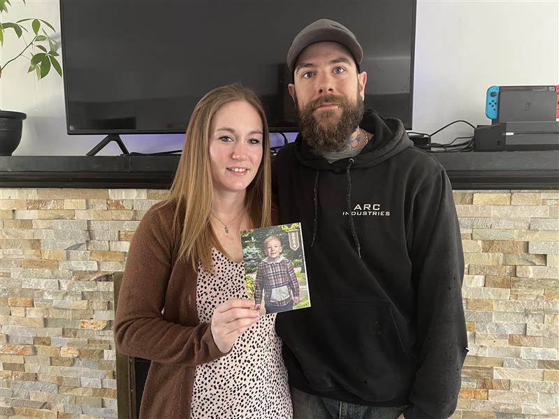 двойка на Brunswick която казва че се опитват да оценяват