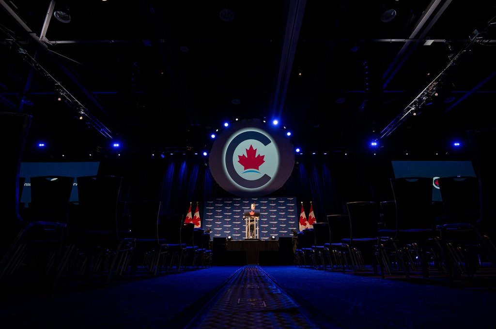 Пиер Поилиевър избра ветеран от кампанията на консерваторите за да