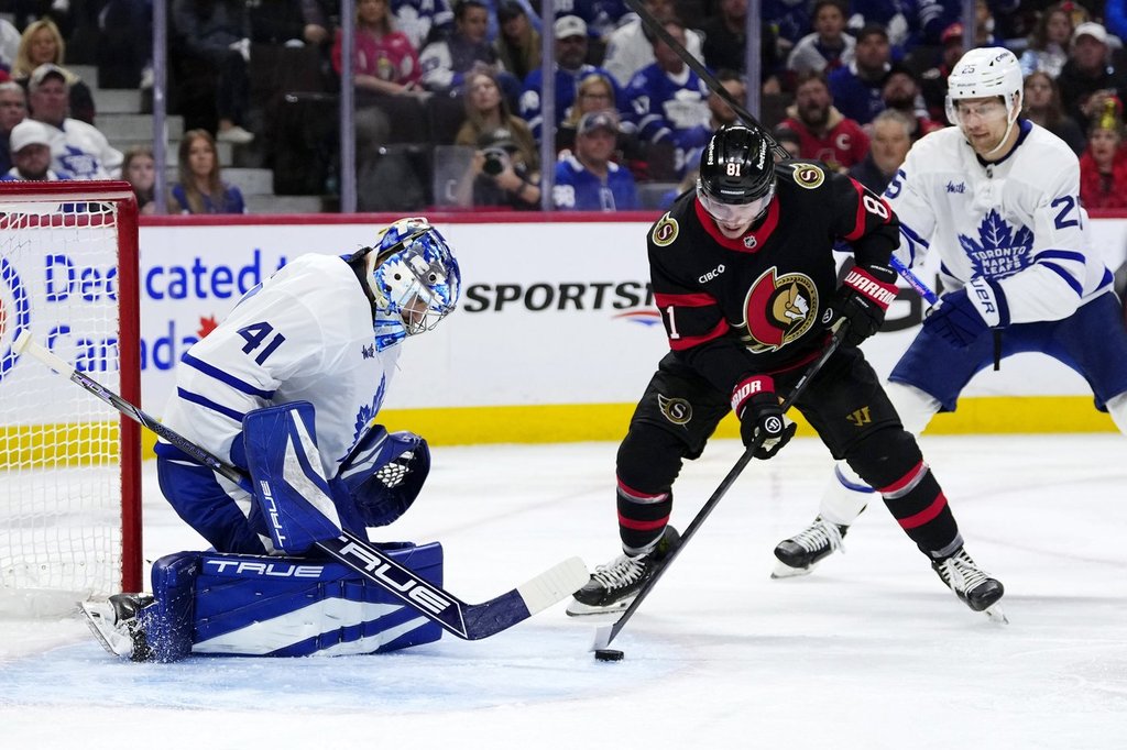 Отава Сенаторите имат пулс в битката при Онтарио Jake Sanderson scored