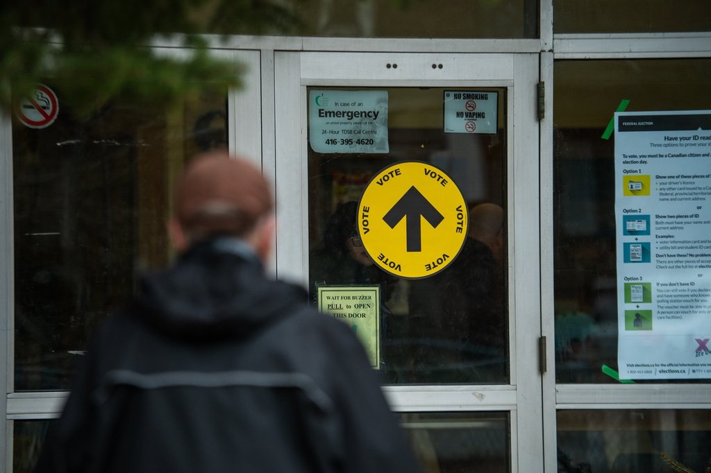 Преброяването на гласовете започва в Торонто, Chicoutimi междуизбори