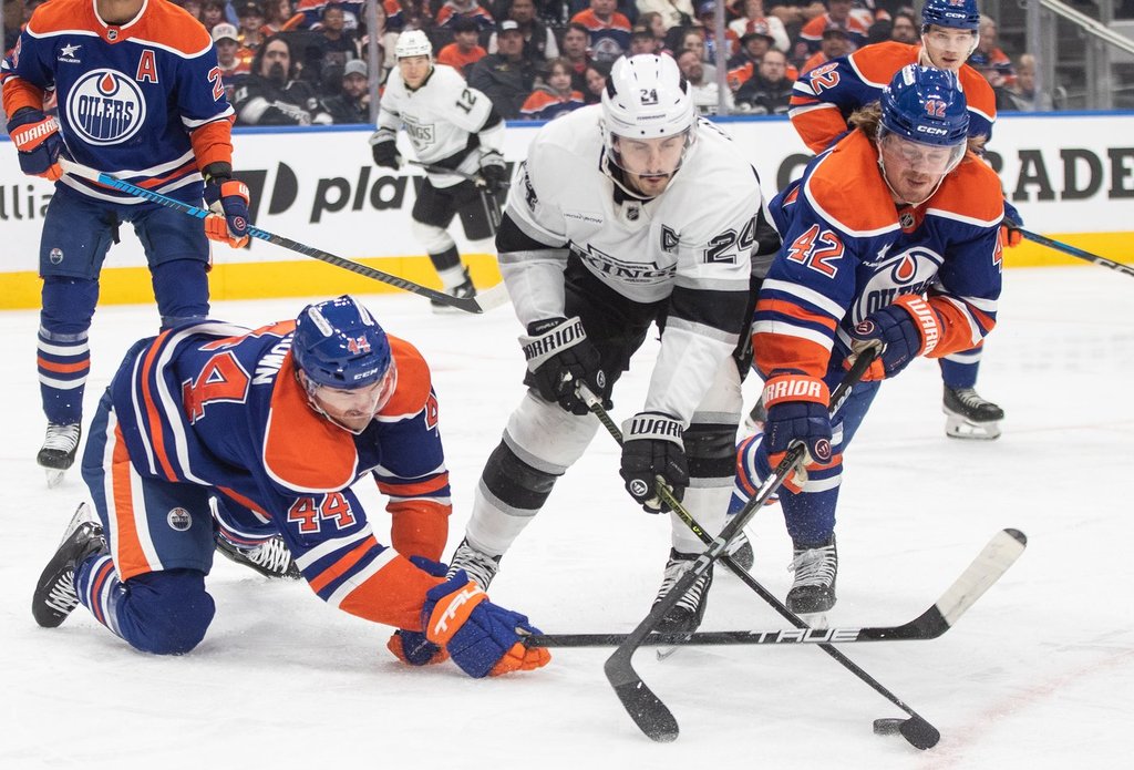 Kings whip depleted Oilers 5-0 in playoff preview – Edmonton | Globalnews.ca