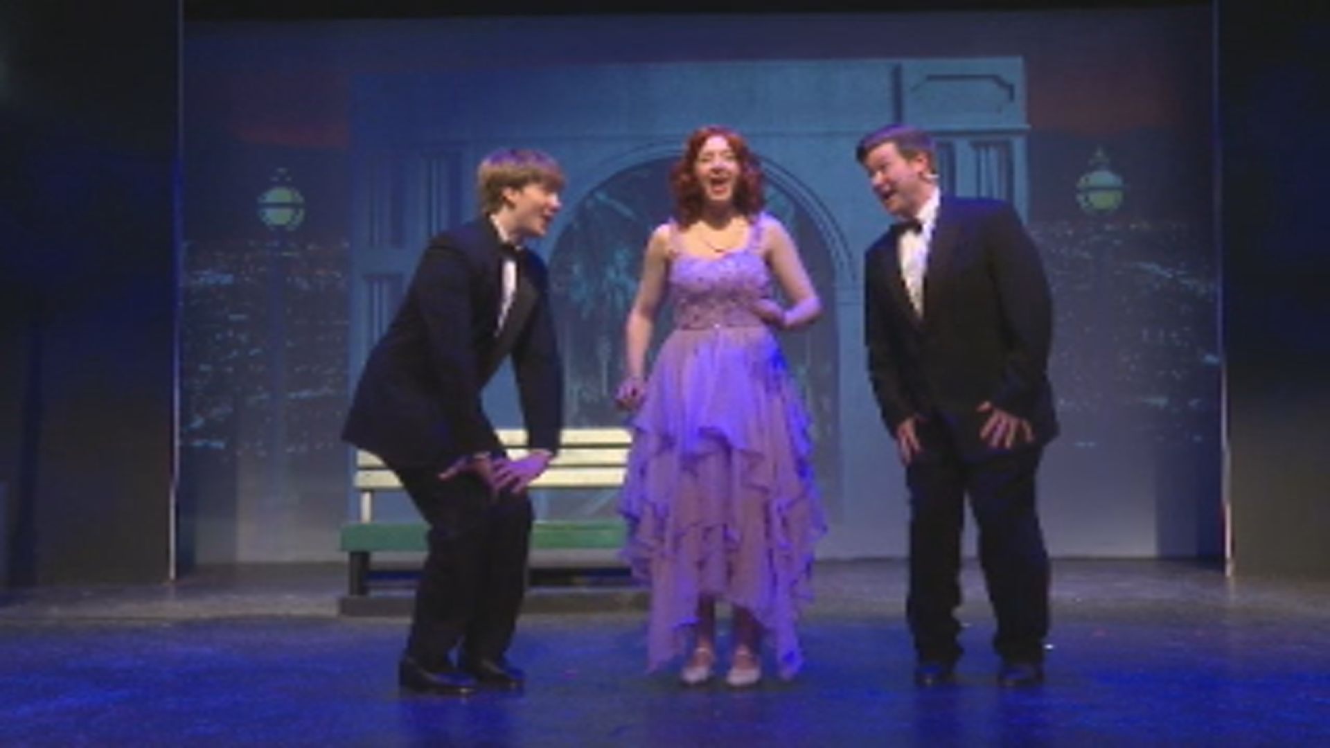 Това което мнозина смятат за най големия холивудски мюзикъл правен