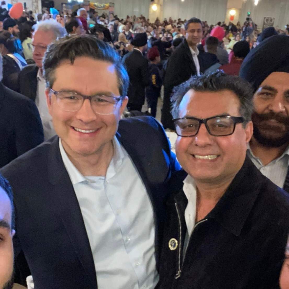 Pierre Poilievre with Conservative donor and former Overseas Friends of BJP convenor Aditya Tawatia, Surrey, B.C., January 2023.