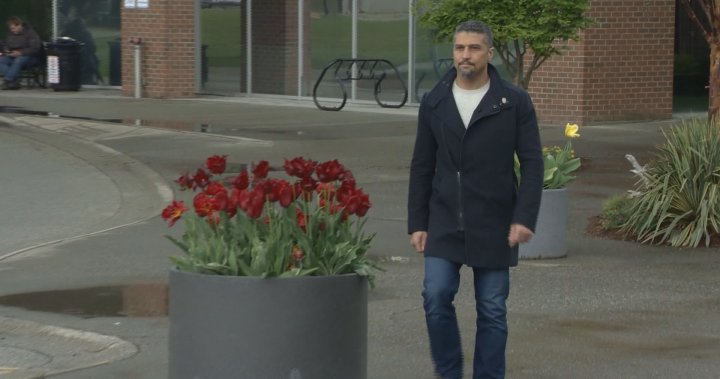 наказателните обвинения срещу Maple Ridge B C градски съветник който сега