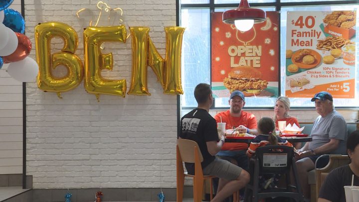 Това е първият ден на Бен в кухнята на Попай