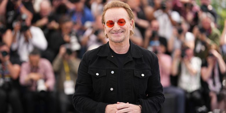 Bono says world is 'in awe' of Canada for 'not electing a populist'