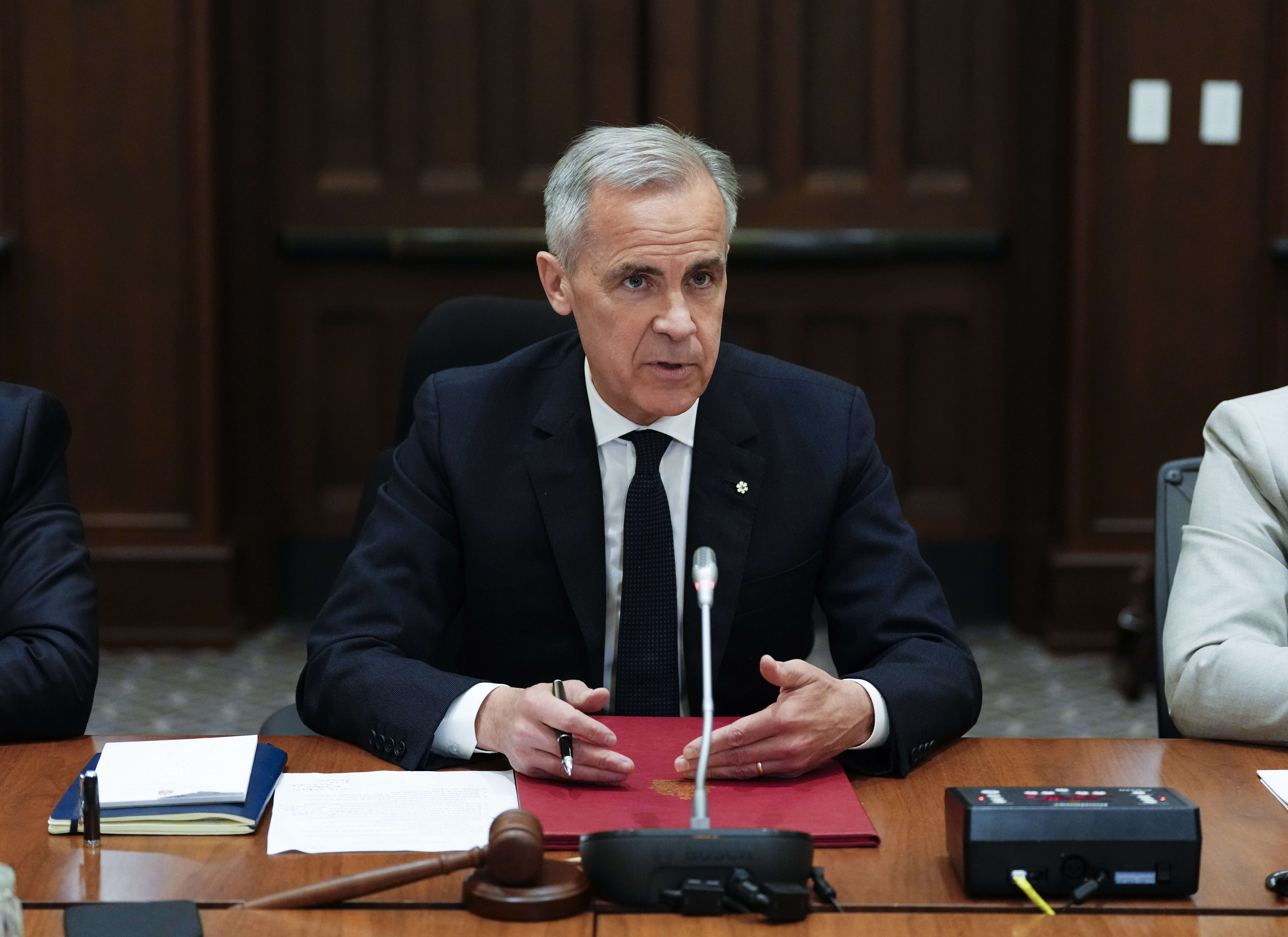 Федералното правителство не планира да се постави федерален бюджет преди