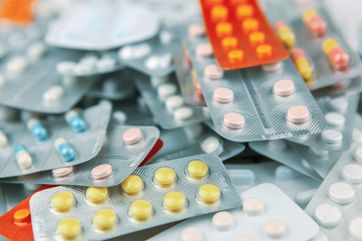 Teva Canada Ltd. is recalling one lot of Seasonique prescription birth control after receiving a complaint that a package was missing two pills, which may increase the risk of pregnancy.