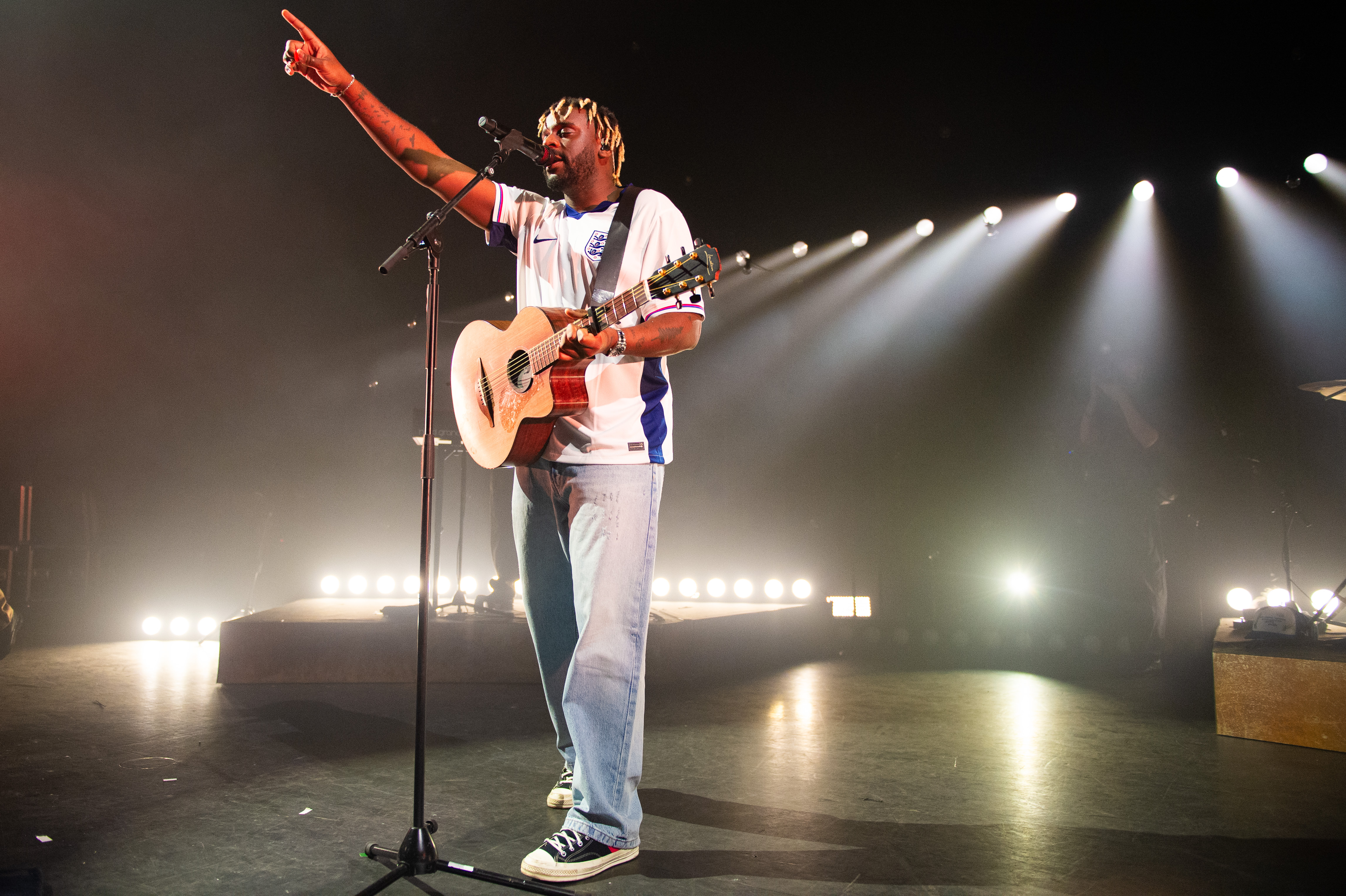 Всичко започна с пътуване до Малибу Калифорния за Майлс Смит