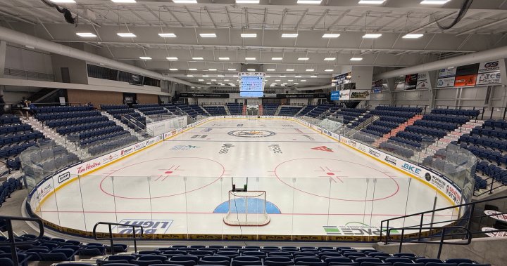 Стотици посетители излязоха в събота за да отпразнуват откриването на