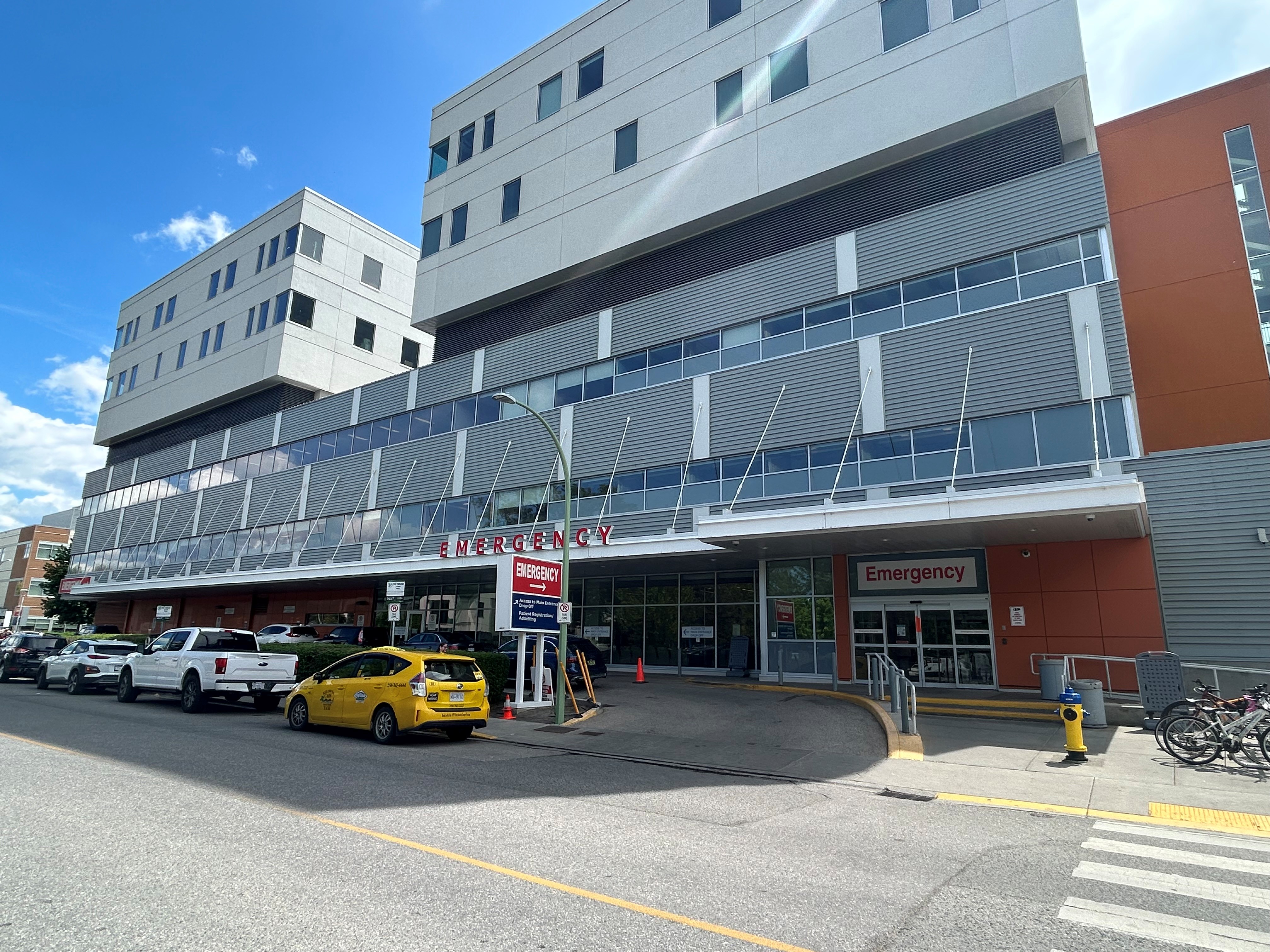 Друг лекар за спешна помощ декларира тежкия недостиг на педиатри