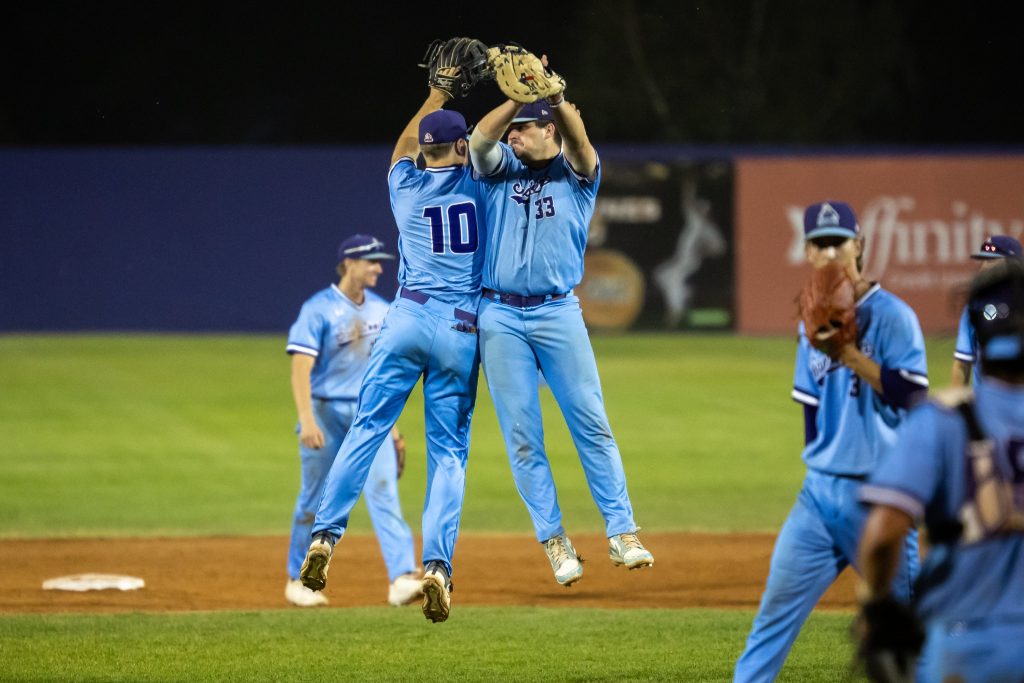 След запомнящ се първи сезон в Западната канадска бейзболна лига