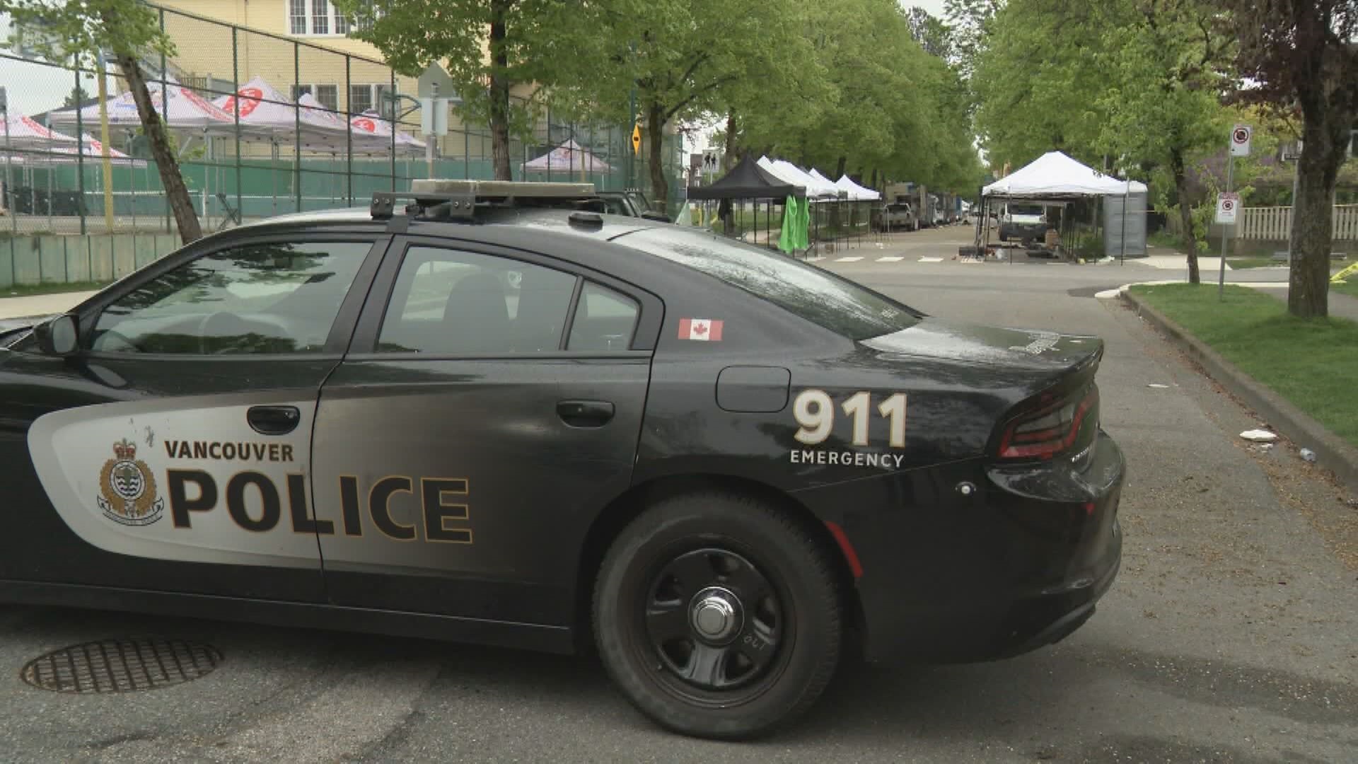 дни след смущаващото масово убийство на фестивала Lapu Lapu във