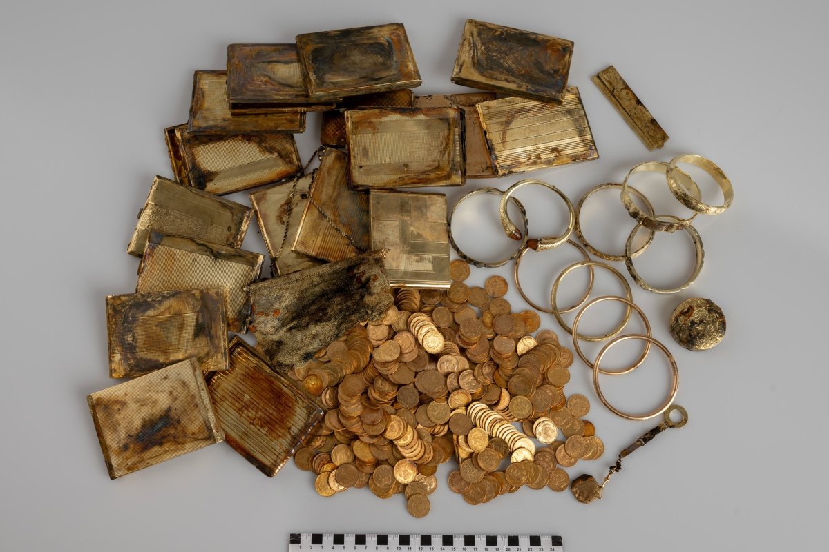 Cache of gold coins, other treasures found by hikers in Czech forest ...
