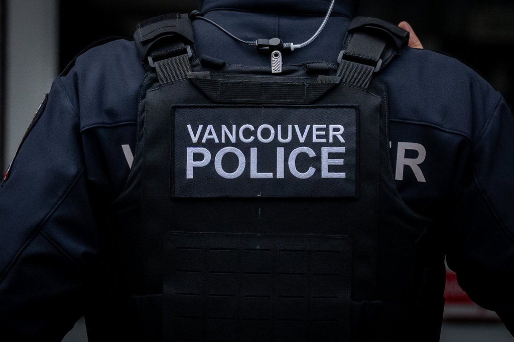 2 dead, 2 seriously hurt in reported East Vancouver stabbing